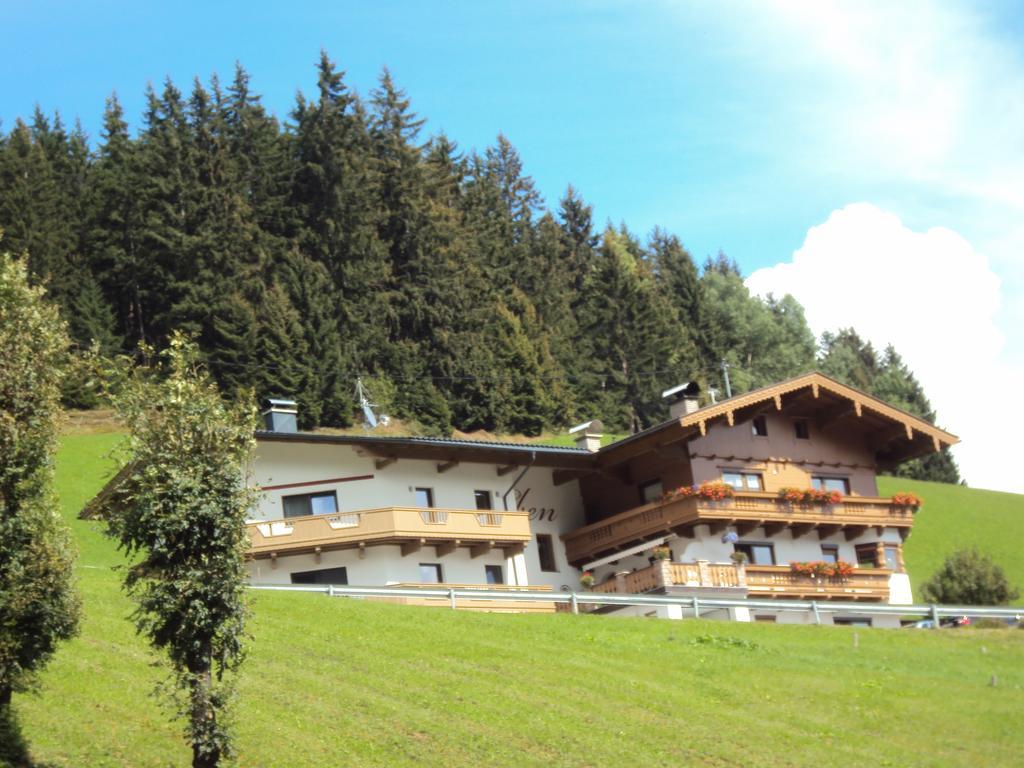 Haus Eben Lägenhet Hippach Exteriör bild