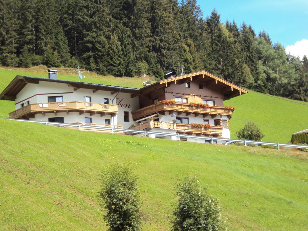 Haus Eben Lägenhet Hippach Exteriör bild