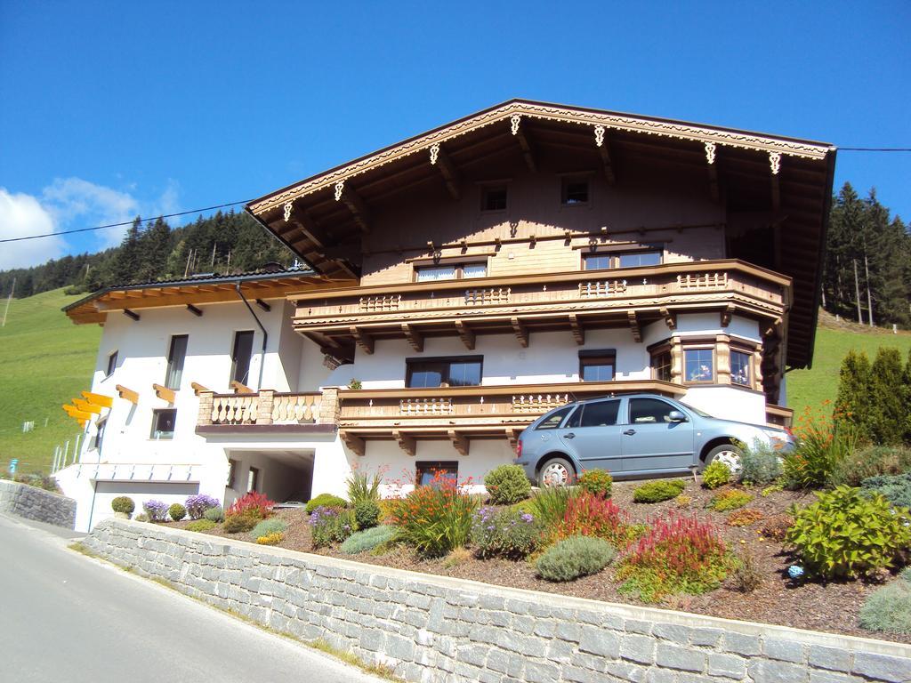 Haus Eben Lägenhet Hippach Exteriör bild