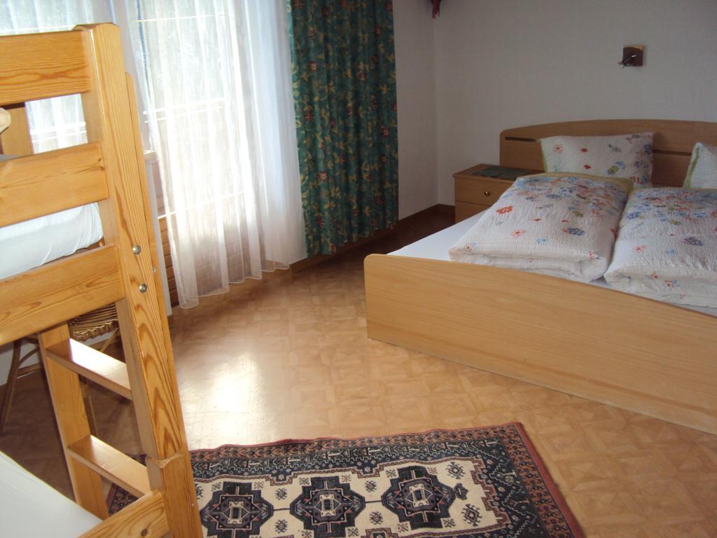 Haus Eben Lägenhet Hippach Rum bild